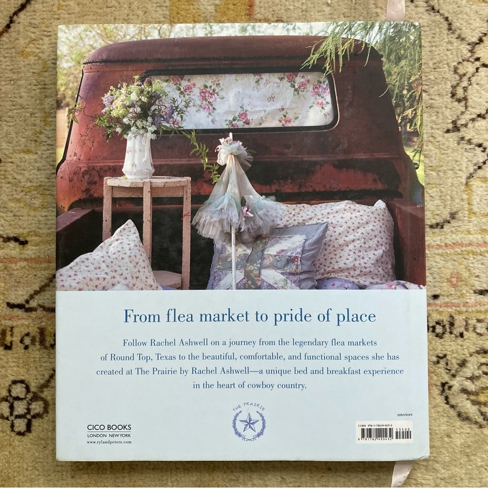 Rachel Ashwell Couture Prairie and Flea Market Treasures Book, Signed by author - Picture 2 of 3